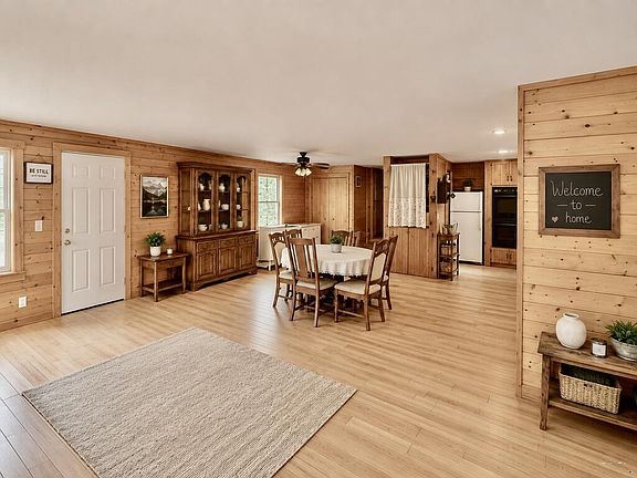 4th image of 10631 Paul Ln