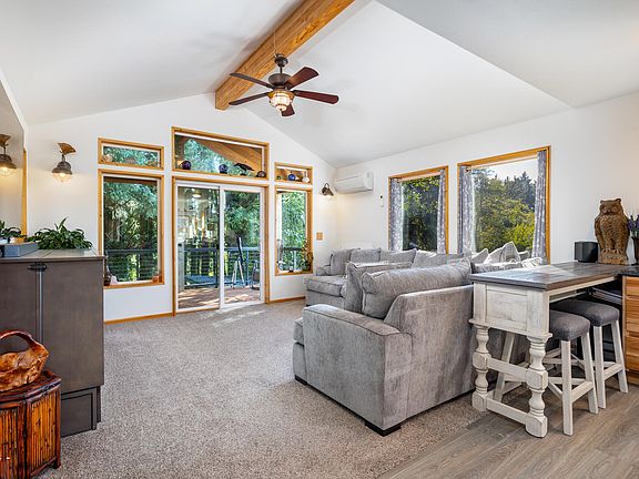3rd image of 3522 NE Reef Ct