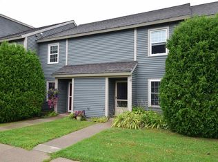 17 Conifer Ct, Burlington, VT 05401