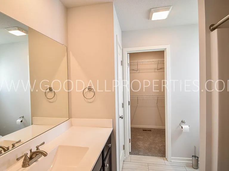 18203 Alpine Dr — Photo 19