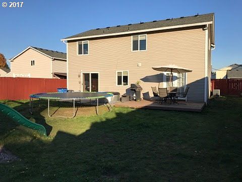 2nd image of 3811 NE 98th St