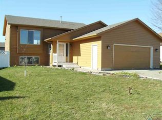 605 N Shawnee Ave, Sioux Falls, SD 57103
