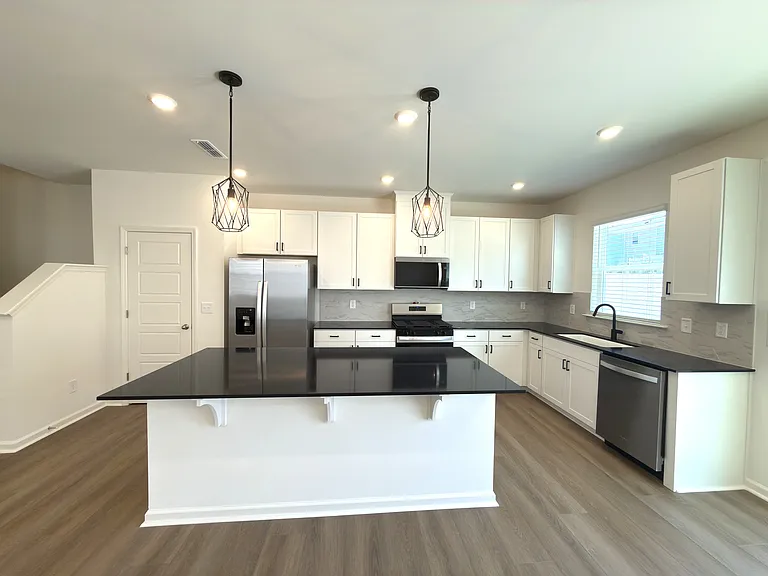 508 Sunset Lake Dr — Photo 6
