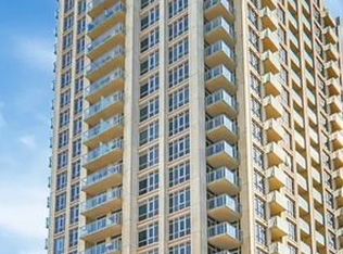 21 Grand Magazine St #807, Toronto, ON M5V 1B5