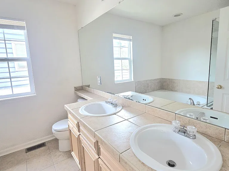 16154 E Hinsdale Ave #16154 — Photo 9