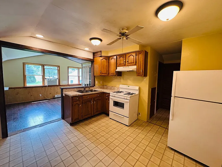 42 Cupola Rd — Photo 3