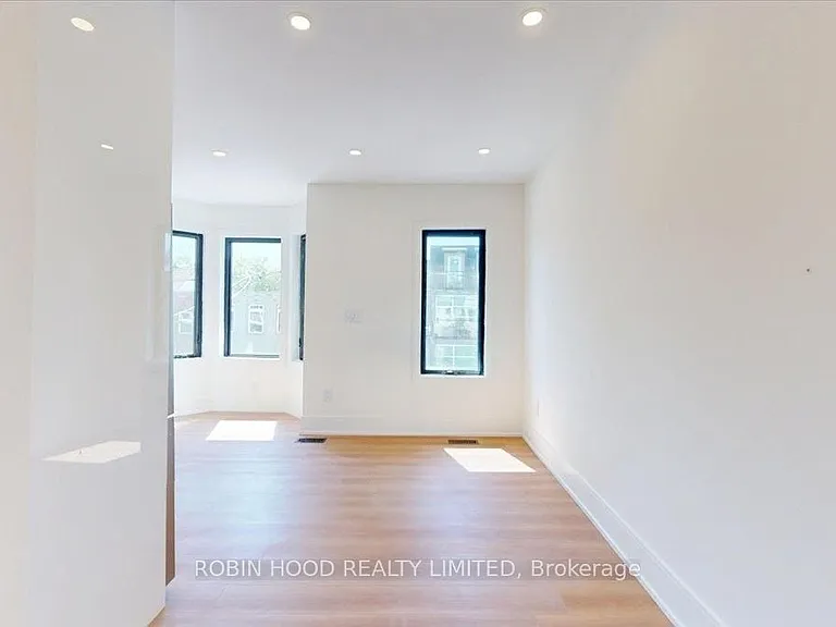 239 Christie St #2 — Photo 5