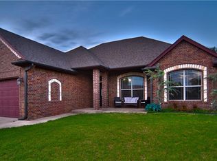 12028 SW 13th St, Yukon, OK 73099