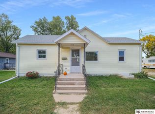315 6th St, Friend, NE 68359