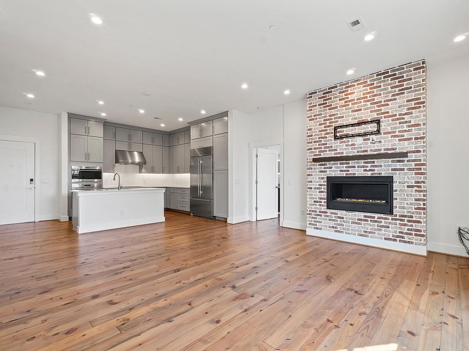 1st image of 310 Frederick St Unit 206