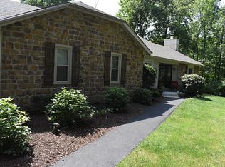 9065 Symmesview Ct, Loveland, OH 45140