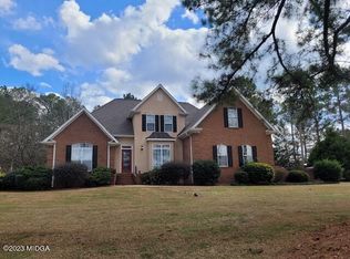 10 Deer Creek Dr, Forsyth, GA 31029