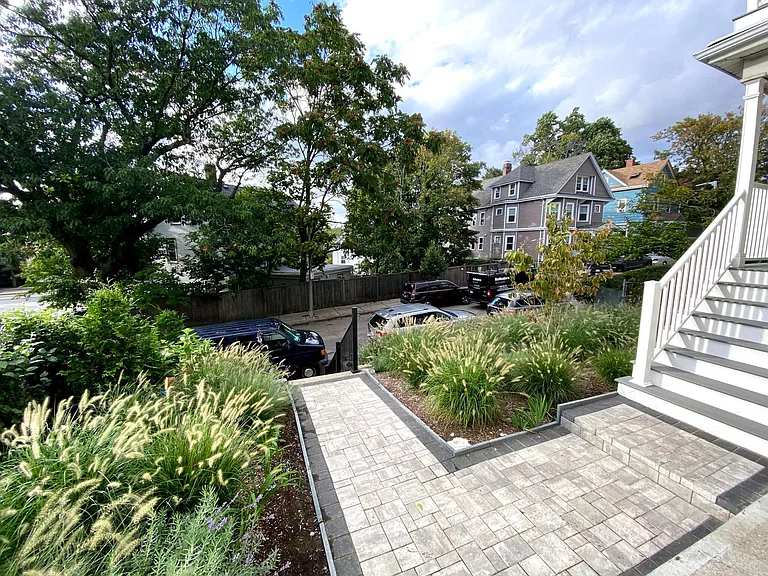 7-9 Wenham St #3 — Photo 16