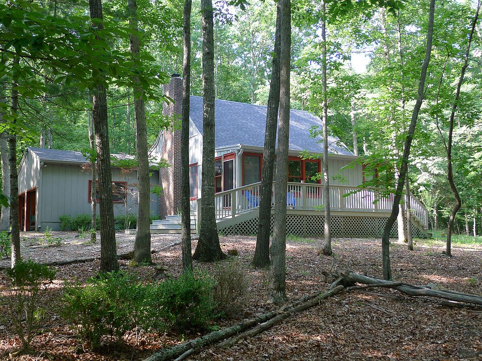 1st image of 2061 Lakeshore Dr