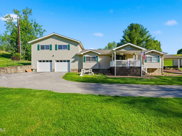 2222 Shenandoah Dr, Big Stone Gap, VA 24219