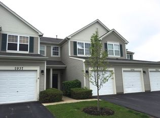 2939 Falling Waters Dr, Lindenhurst, IL 60046