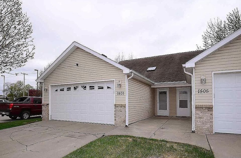 1st image of 1501 W B Ct