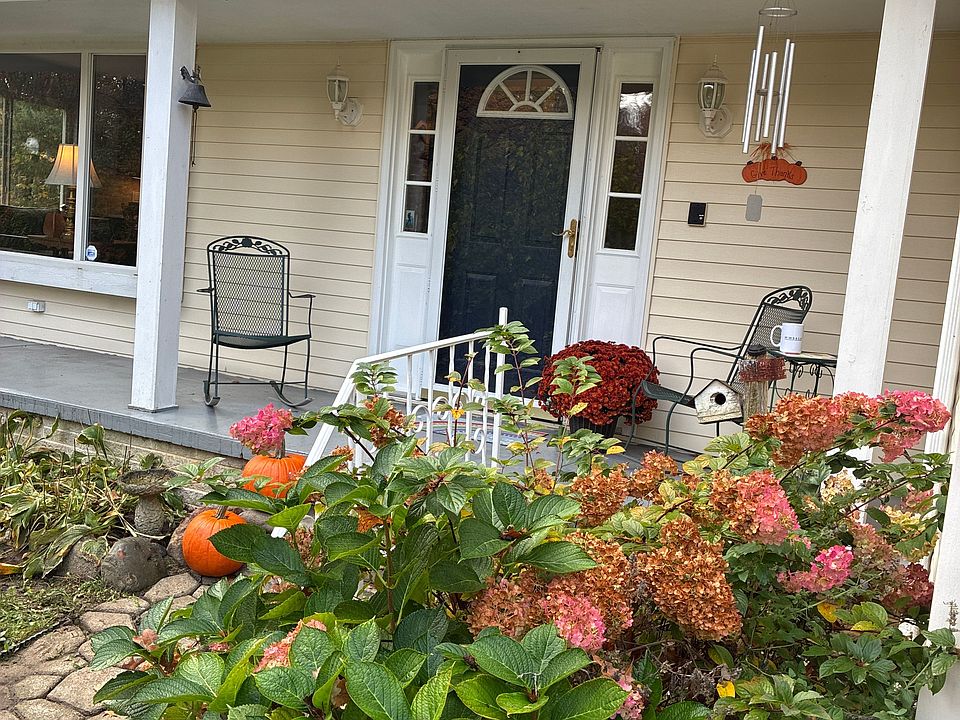 1st image of 1266 Maxfield Rd