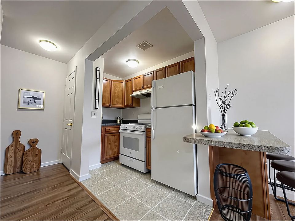1st image of 104-69 88th Ave #1C
