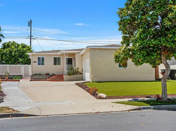 26015 Crest Rd, Torrance, CA 90505