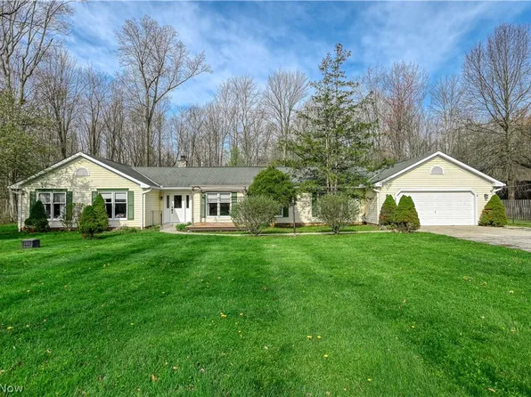 8873 Cooley Rd, Ravenna, OH 44266