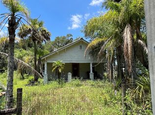 2018 E Wheeler Rd, Seffner, FL 33584