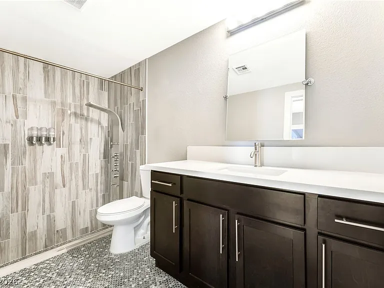 1713 Barnard Dr — Photo 23