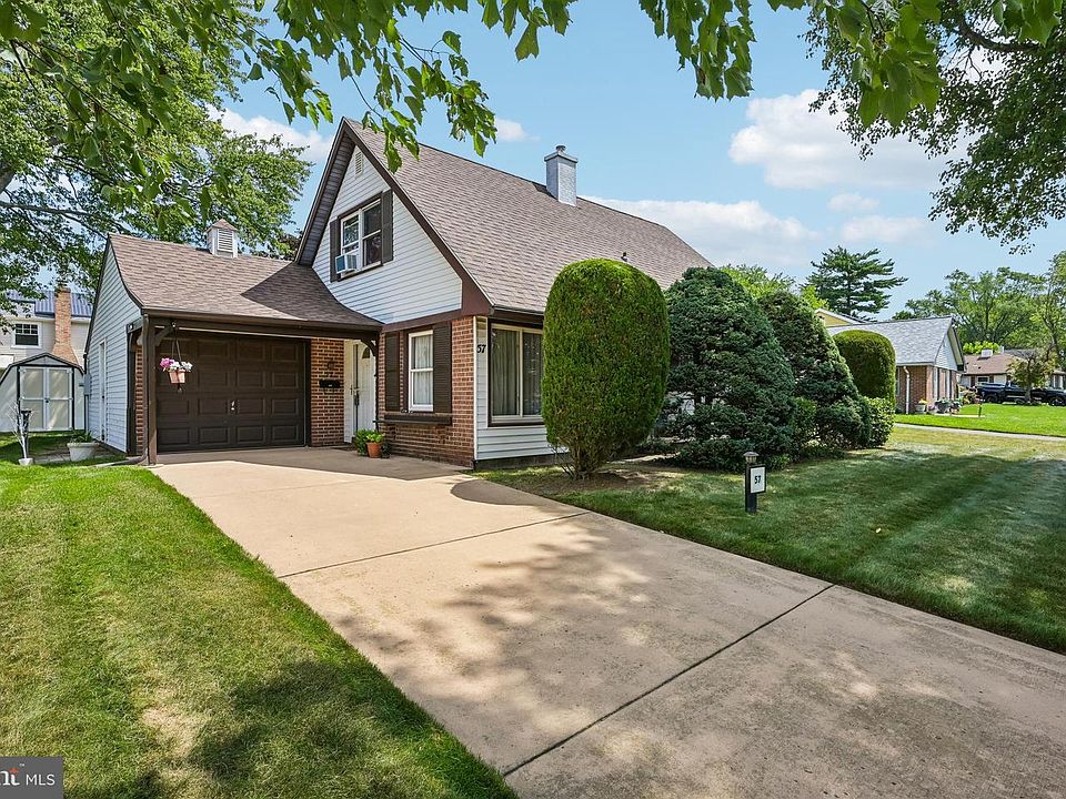 1st image of 57 Pond Ln