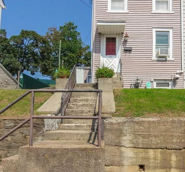 316 Spring Mill Ave — Photo 1