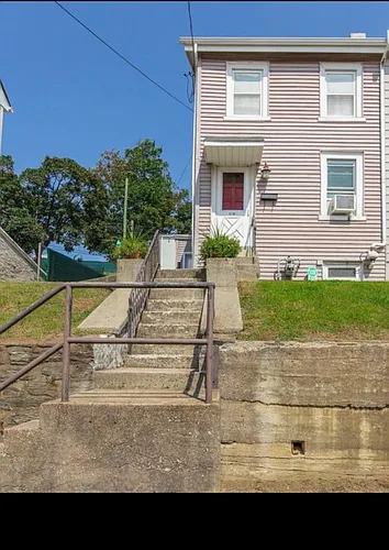 316 Spring Mill Ave Photo 1