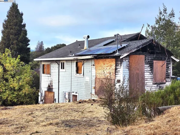 2315 Wayne St, Martinez, CA 94553