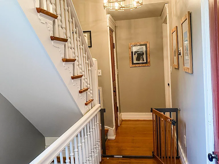 1140 S Floyd St — Photo 38
