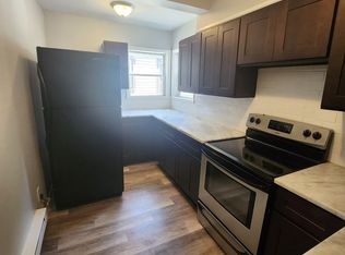 207 N 8th St, Allentown, PA 18102