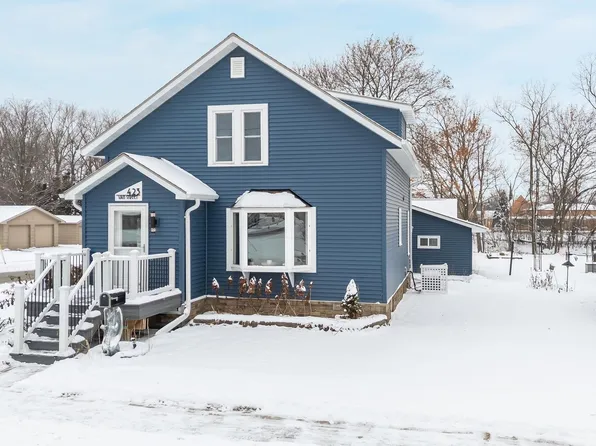423 Van St, Neenah, WI 54956