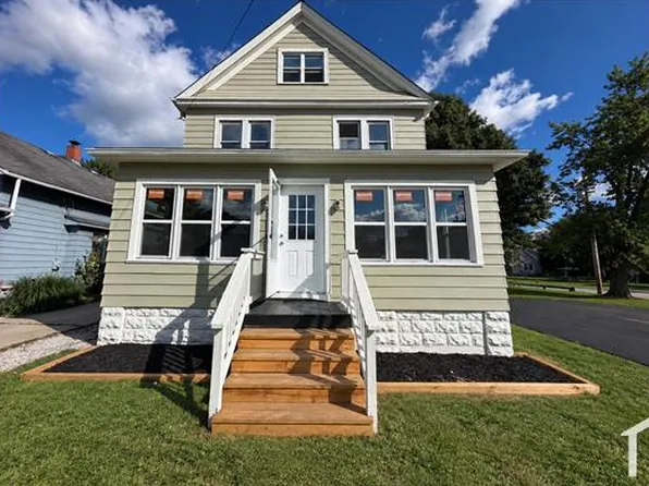 14037 Granger Rd, Maple Heights, OH 44137