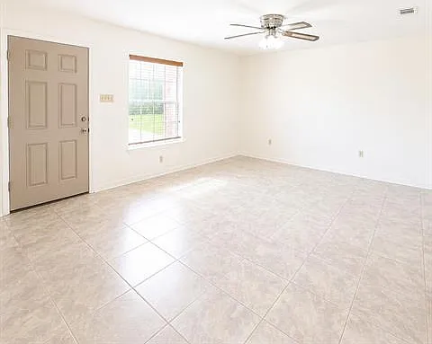 205 Omega St #A — Photo 2