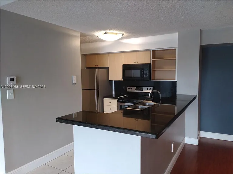 570 S Park Rd #356 — Photo 7