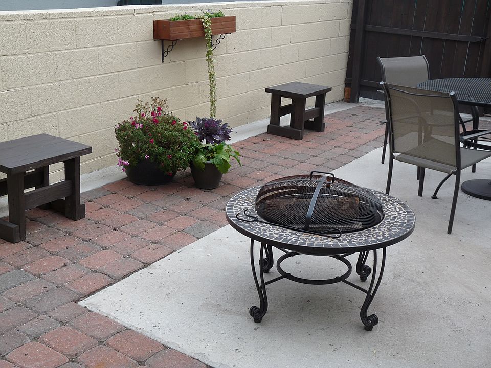 2nd image of 2503 E Fairmount Ave