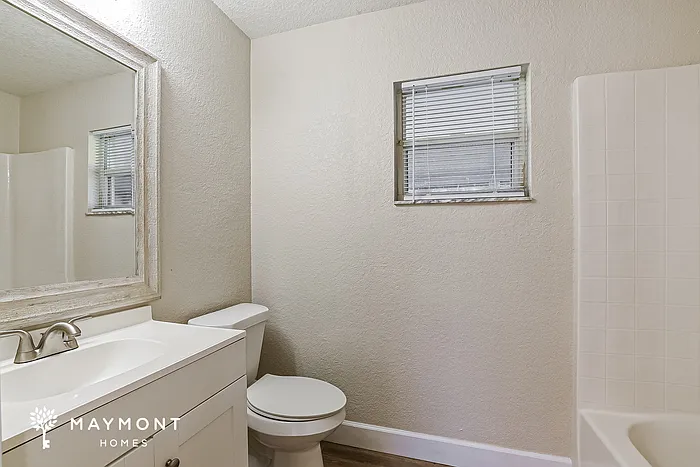 2897 Grayton St — Photo 11