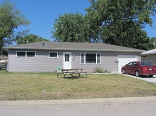 121 Desoto Ave, Waterloo, IA 50701