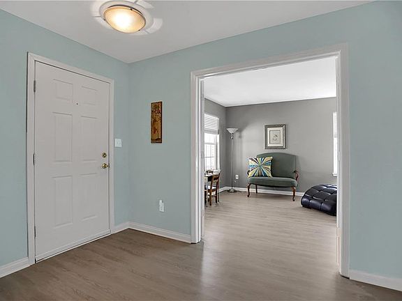 5th image of 11314 Candice Dr