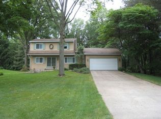 54555 Gilman Dr, Mishawaka, IN