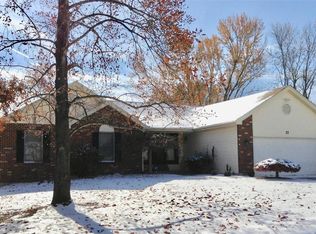 17 Burgundy Dr, Lake Saint Louis, MO 63367