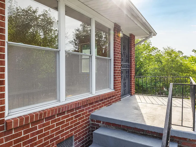 301 Wygoda Cir — Photo 17
