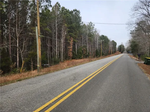 41 Davenport Rd, Gloucester, VA 23061