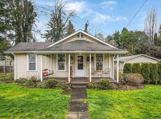210 SE Hazel St, Mill City, OR 97360