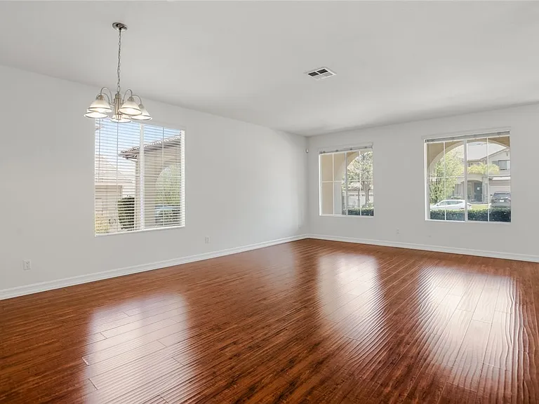 1605 Rivendel Dr — Photo 10