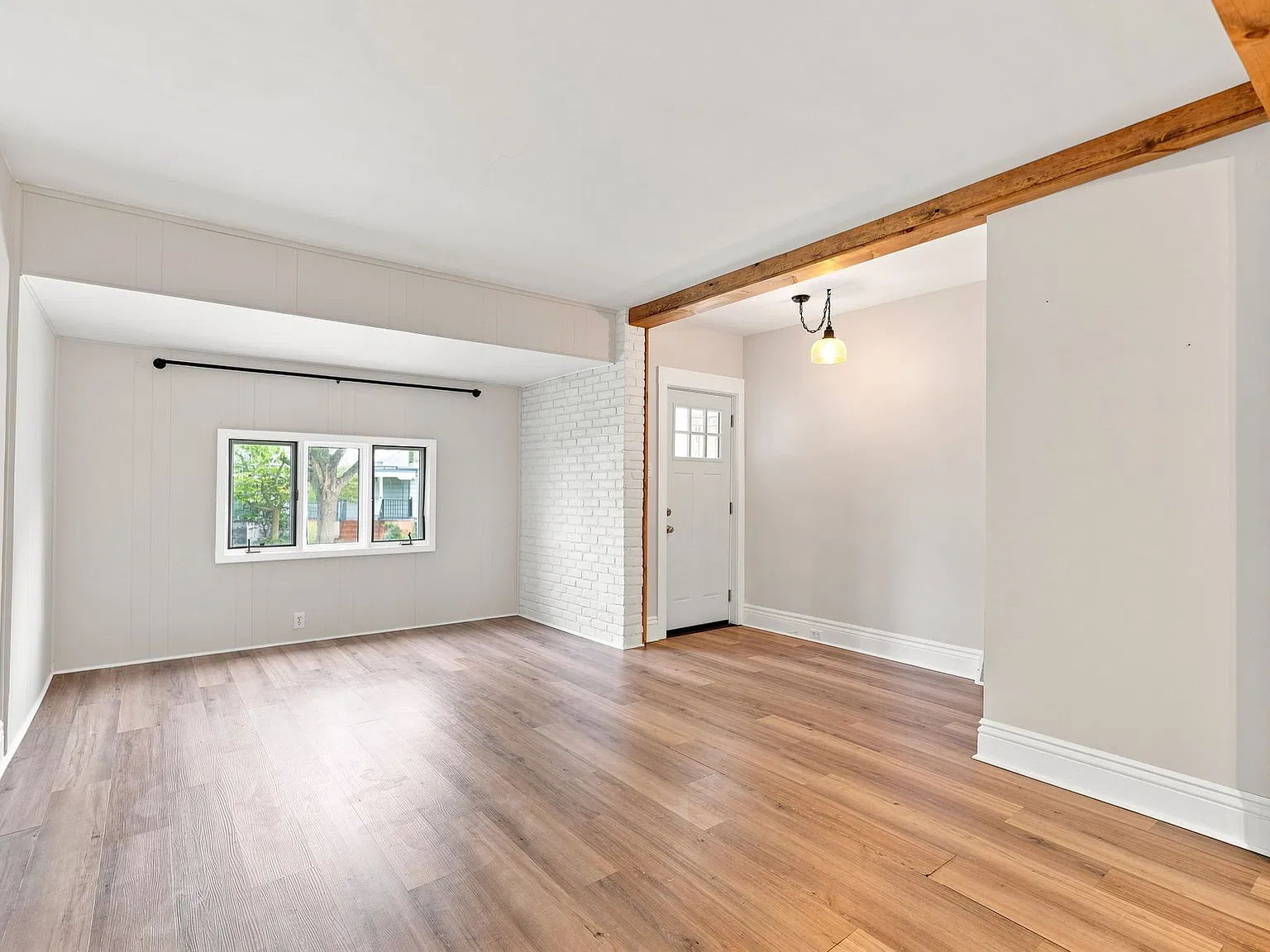 2 bed, 900 sqft, $1,150 — Photo 3