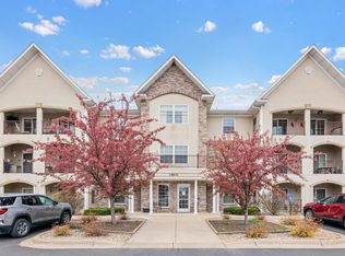 15631 Linnet St NW APT 304, Andover, MN 55304