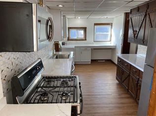 120 S 10th Ave, Absecon, NJ 08201